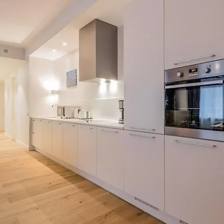 Apartment Goodson & Red Pronksi 3 *
