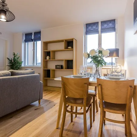 Pronksi 3 Apartamento