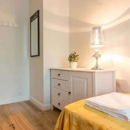 Goodson & Red Pronksi 3 Apartment Tallinn