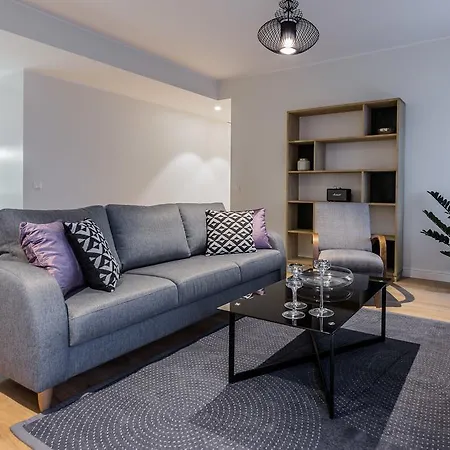Apartment Goodson & Red Pronksi 3 Tallinn