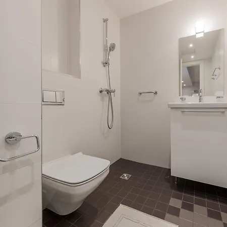Pronksi 3 Apartamento