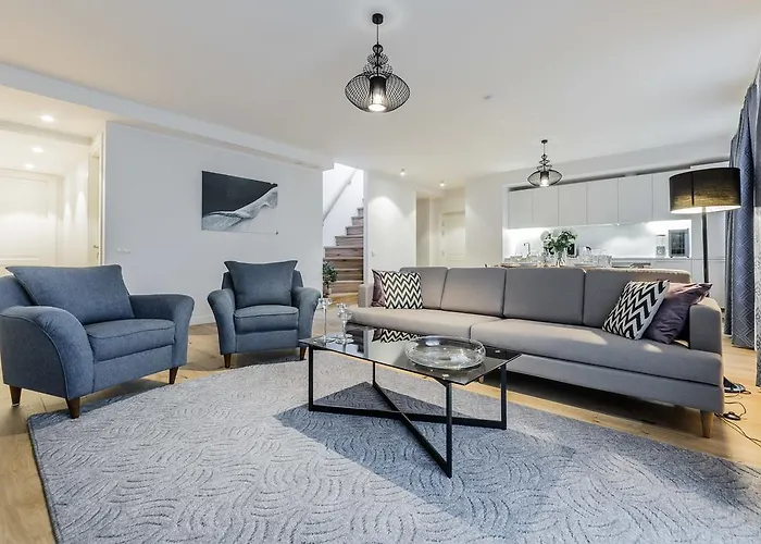 Pronksi 3 Apartamento Talin