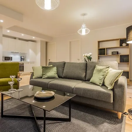 Goodson & Red Pronksi 3 *