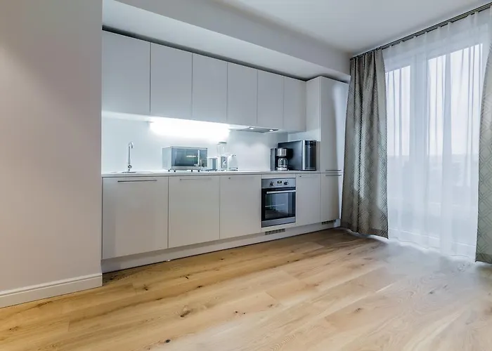 Goodson & Red Pronksi 3