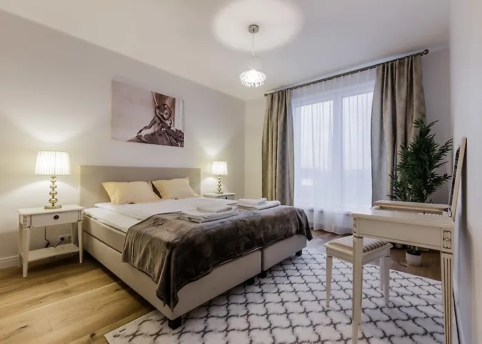 Apartment Goodson & Red Pronksi 3 *